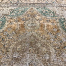 Load image into Gallery viewer, Ffiona - Vintage Kirman Carpet
