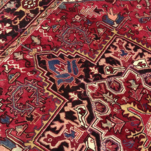 Загрузить изображение в средство просмотра галереи, Shirley - Vintage Heriz Carpet
