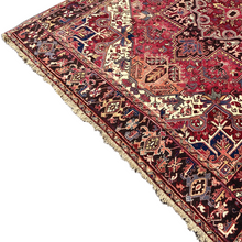 Charger l&#39;image dans la galerie, Shirley - Vintage Heriz Carpet
