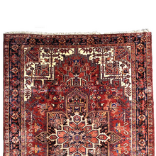 Carregar imagem no visualizador da galeria, Edith - Vintage Heriz Carpet
