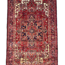 Lade das Bild in den Galerie-Viewer, Cameron - Vintage Heriz Carpet
