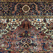 Carregar imagem no visualizador da galeria, Marlow - Vintage Heriz Carpet
