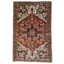 Charger l&#39;image dans la galerie, Henley - Vintage Heriz Rug
