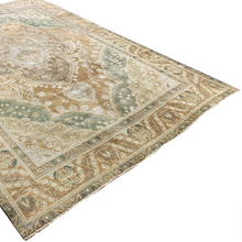 Load image into Gallery viewer, Ffiona - Vintage Kirman Carpet
