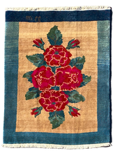 Charger l&#39;image dans la galerie, Brooklyn- New Moshiri Floral Rose Bouquet Rug
