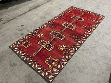 Lade das Bild in den Galerie-Viewer, Amelia - Vintage Caucasian Rug
