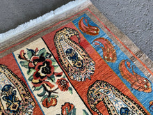 Lade das Bild in den Galerie-Viewer, Dorothy - New Paisley Bidjar Persian Rug
