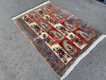 Lade das Bild in den Galerie-Viewer, Dorothy - New Paisley Bidjar Persian Rug
