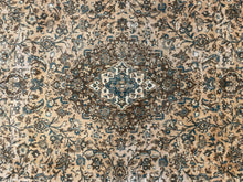 Lade das Bild in den Galerie-Viewer, Malaika - Large Vintage Kirman Carpet
