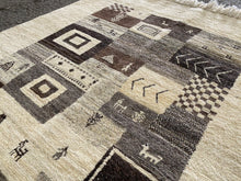 Charger l&#39;image dans la galerie, Daisy - New Abstract Persian Gabbeh Rug. High Knot Count
