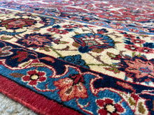 Lade das Bild in den Galerie-Viewer, Lorenzo - Fine Isfahan Carpet Signed
