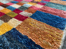 Carregar imagem no visualizador da galeria, Danielle - New Abstract Persian Gabbeh Wool Runner
