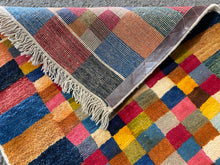 Cargar imagen en el visor de la galería, Danielle - New Abstract Persian Gabbeh Wool Runner
