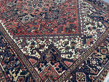 Lade das Bild in den Galerie-Viewer, Karla - Vintage Heriz Carpet
