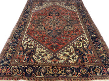 Carregar imagem no visualizador da galeria, Karla - Vintage Heriz Carpet
