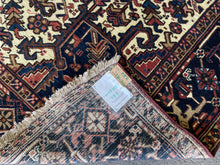 Lade das Bild in den Galerie-Viewer, Karla - Vintage Heriz Carpet
