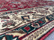 Carregar imagem no visualizador da galeria, Kasia - Large Vintage Tabriz &#39;Safavid&#39; Carpet
