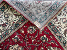 将图片加载到图库查看器，Kasia - Large Vintage Tabriz &#39;Safavid&#39; Carpet
