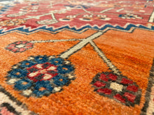 Lade das Bild in den Galerie-Viewer, Hadi - Vintage Caucasian Kazak Runner
