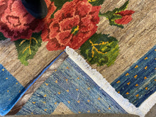 Load image into Gallery viewer, Andrea - New Gol Farang Floral Wool Rug
