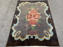 Carregar imagem no visualizador da galeria, Colin - New Moshiri Rose Bouquet Persian Rug - Dark Edition
