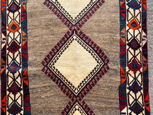 Lade das Bild in den Galerie-Viewer, Christina - New Tribal Qashqai Gabbeh Rug
