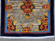 Cargar imagen en el visor de la galería, Benjamin - New Gol Farang Floral Rug
