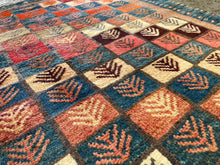 Carregar imagem no visualizador da galeria, Keyvan - Vintage Tribal Qashqai Gabbeh Rug
