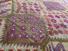 Загрузить изображение в средство просмотра галереи, Clive - Vintage Caucasian Rug
