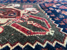 Carica l&#39;immagine nel visualizzatore di Gallery, Jack - Vintage Tribal Qashqai Rug
