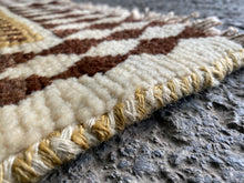 Load image into Gallery viewer, Bailey - New Gabbeh Rug
