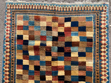 Charger l&#39;image dans la galerie, Aida - Vintage Nomad Gabbeh Rug
