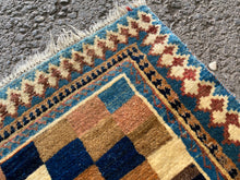 Carica l&#39;immagine nel visualizzatore di Gallery, Aida - Vintage Nomad Gabbeh Rug
