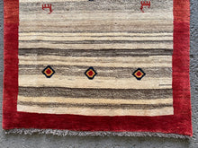 Carregar imagem no visualizador da galeria, Barrlow - New Persian Gabbeh Rug
