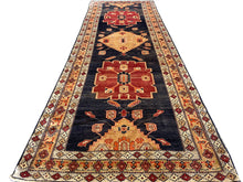 Lade das Bild in den Galerie-Viewer, Julia - Vintage Caucasian Kuba Runner
