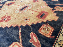 Carregar imagem no visualizador da galeria, Julia - Vintage Caucasian Kuba Runner
