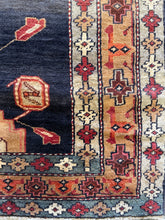 Carica l&#39;immagine nel visualizzatore di Gallery, Julia - Vintage Caucasian Kuba Runner
