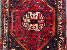 Charger l&#39;image dans la galerie, Ashlyn - Vintage Qashqai Rug
