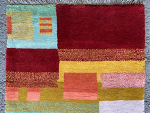 Lade das Bild in den Galerie-Viewer, Clare - New Abstract Persian Gabbeh Rug
