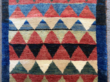 Carica l&#39;immagine nel visualizzatore di Gallery, Lindsey - New Nomadic Persian Gabbeh Runner
