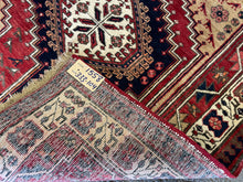 Carregar imagem no visualizador da galeria, Jamie - Vintage Caucasian Kazak Runner
