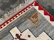 Carregar imagem no visualizador da galeria, George - New Tribal Gabbeh Rug
