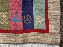 Carregar imagem no visualizador da galeria, Austin - New Lori Qashqai  Rug - Nomadic Design
