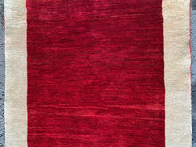 Lade das Bild in den Galerie-Viewer, Cathy - Contemporary Qashqai Gabbeh Wool Rug
