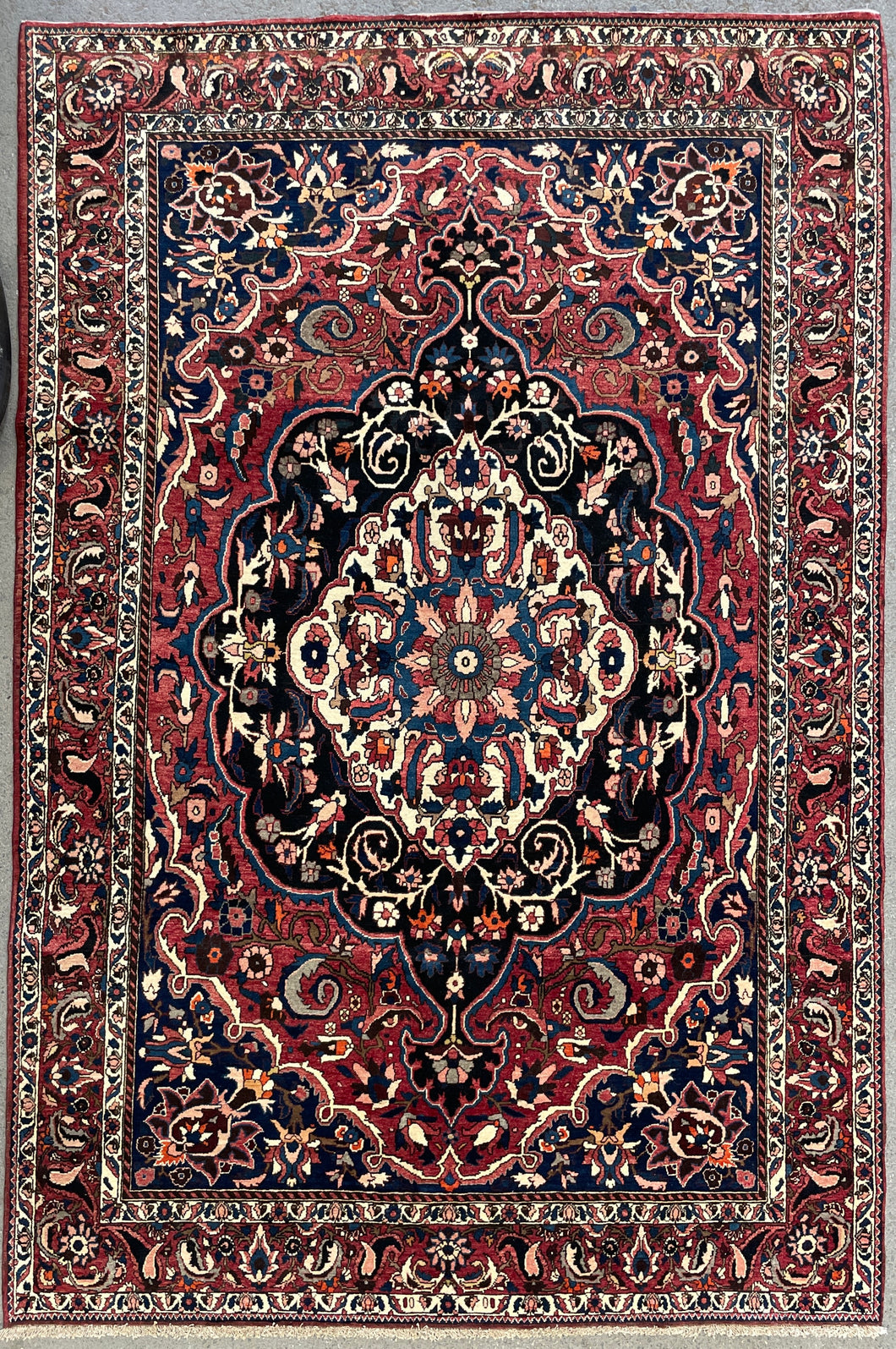 Iyla - Vintage Baktiar Carpet