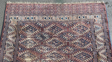 Cargar imagen en el visor de la galería, Caroline - Antique Turkoman Yamut Carpet
