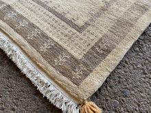 Load image into Gallery viewer, Arthur - New Qashqai  Gabbeh Rug
