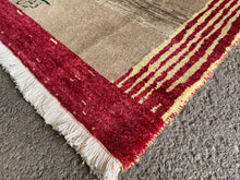 Charger l&#39;image dans la galerie, Emilia - New Moshiri Rose Bouquet Rug
