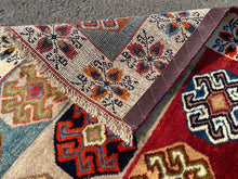 Charger l&#39;image dans la galerie, Ernie - New Tribal Qashqai Gabbeh Rug
