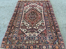 Загрузить изображение в средство просмотра галереи, Janine - Vintage Caucasian Rug
